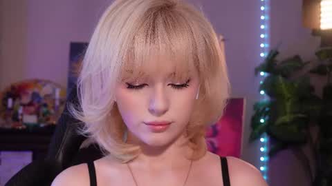 Snapshot of chriss_foxx chatting on June 2026 03:35:02 PM chriss_foxx online show from June 2026 03:35:02 PM