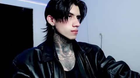 Snapshot of chriss_opp chatting on February 2025 05:05:01 AM CHRIS  INDEPENT MODEL online show from February 2025 05:05:01 AM