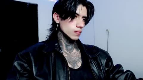 Snapshot of chriss_opp chatting on February 2025 11:17:02 AM CHRIS  INDEPENT MODEL online show from February 2025 11:17:02 AM