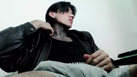 Snapshot of chriss_opp chatting on March 2025 05:47:01 PM CHRIS  INDEPENT MODEL online show from March 2025 05:47:01 PM