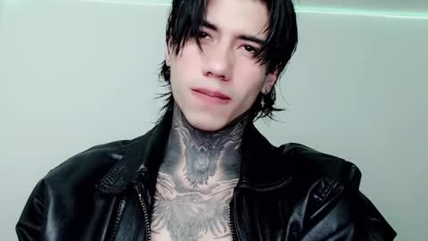 Snapshot of chriss_opp chatting on March 2025 11:07:01 PM CHRIS  INDEPENT MODEL online show from March 2025 11:07:01 PM