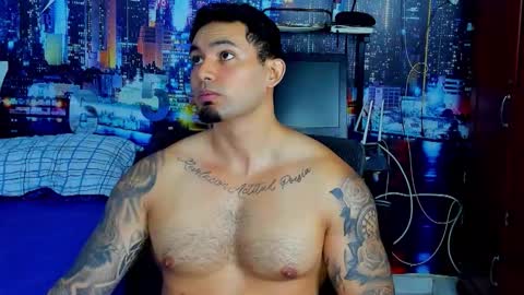 Chriss Stewart online show from November 2025 02:44:01 AM