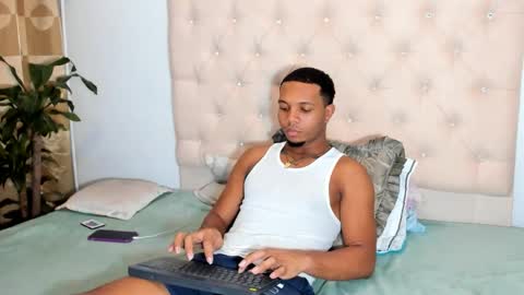 Chriss Vall online show from March 2026 03:12:01 AM