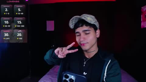 Snapshot of chriss_wg_ chatting on September 2025 01:21:01 AM Christian Wang online show from September 2025 01:21:01 AM