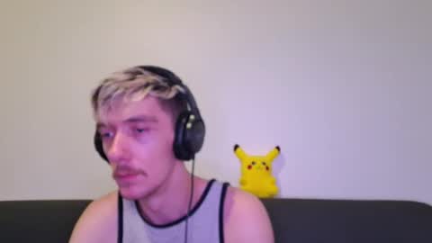 Snapshot of chrisslicer chatting on December 2025 11:21:01 PM Christopher online show from December 2025 11:21:01 PM