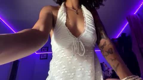chrissywizzy online show from May 2026 05:24:02 AM