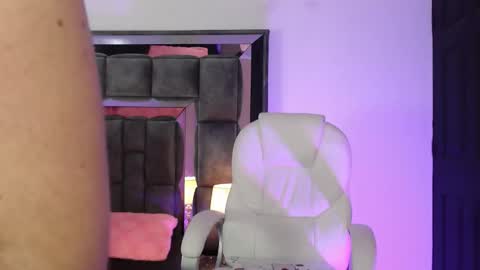 Christal online show from September 2025 05:56:01 AM