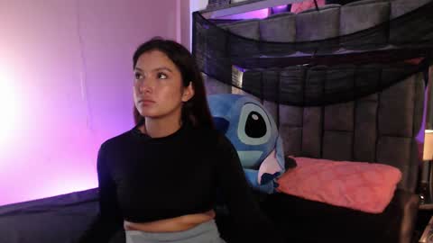 Christal online show from October 2025 11:01:02 PM