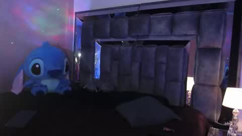 Christal online show from February 2026 04:28:02 AM