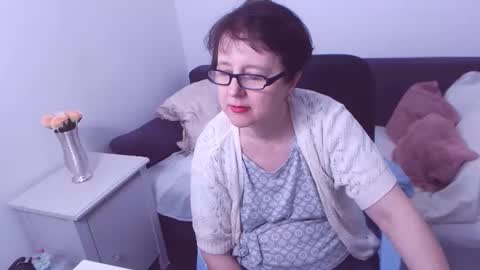 Christa online show from February 2025 05:19:01 AM