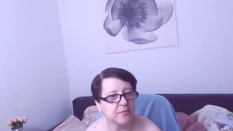 Christa online show from April 2026 11:08:02 AM