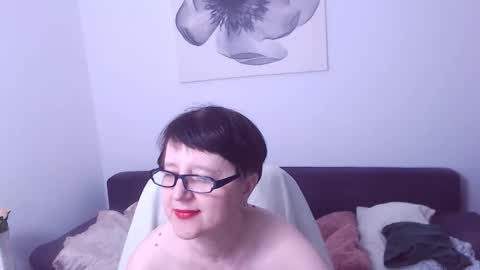 Christa online show from May 2026 11:31:01 PM