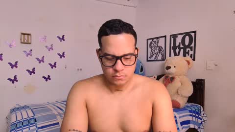 Snapshot of christian_maln chatting on January 2025 04:15:02 AM christian_maln online show from January 2025 04:15:02 AM