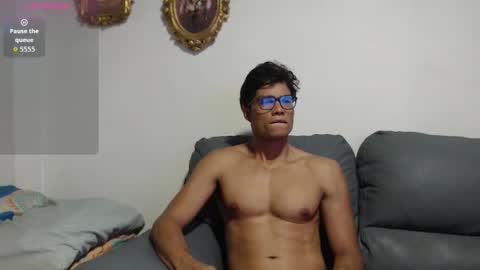 ---Chistian--- online show from November 2025 09:42:02 AM