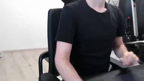 christianblck online show from December 2025 01:30:01 PM