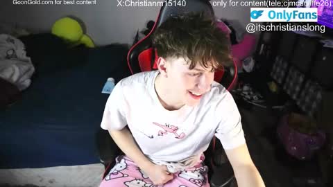 Snapshot of christianslong chatting on January 2026 01:40:01 AM christianslong online show from January 2026 01:40:01 AM