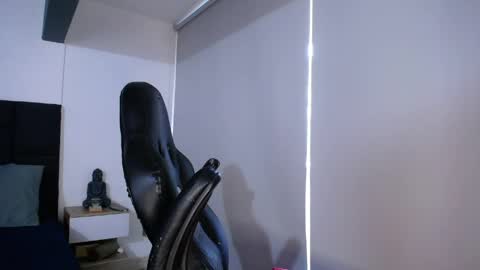 Snapshot of christianvalenzia chatting on April 2026 04:23:02 PM Christian online show from April 2026 04:23:02 PM