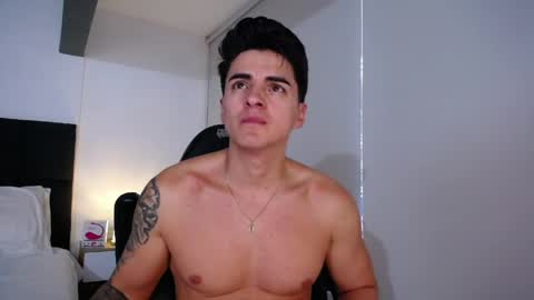 Snapshot of christianvalenzia chatting on May 2026 12:02:02 PM Christian online show from May 2026 12:02:02 PM