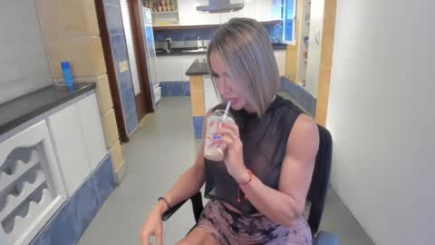Snapshot of christiekroes chatting on February 2025 10:03:02 PM Christiekroes online show from February 2025 10:03:02 PM
