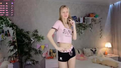 Snapshot of christina_hammond chatting on April 2026 12:01:01 PM Ann online show from April 2026 12:01:01 PM