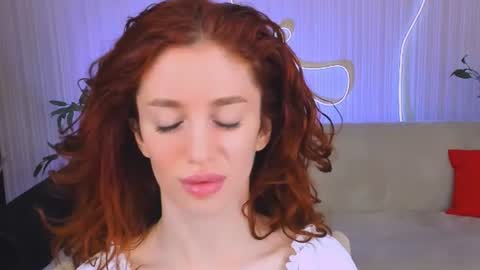 christinaconteeree online show from June 2026 07:35:01 PM