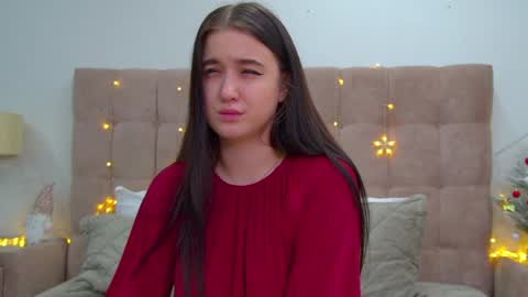 Snapshot of christinamilton chatting on December 2024 10:39:01 PM Christina online show from December 2024 10:39:01 PM