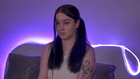 Snapshot of christinamilton chatting on February 2025 10:09:01 PM Christina online show from February 2025 10:09:01 PM