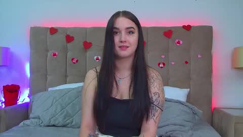 Snapshot of christinamilton chatting on February 2025 10:07:02 PM Christina online show from February 2025 10:07:02 PM