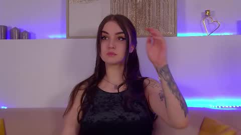 Snapshot of christinamilton chatting on March 2025 09:59:01 PM Christina online show from March 2025 09:59:01 PM