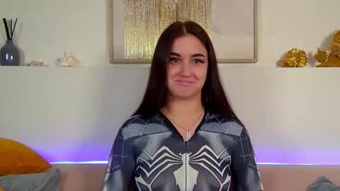 Snapshot of christinamilton chatting on September 2025 05:27:01 PM Christina online show from September 2025 05:27:01 PM