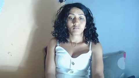 christine213 online show from October 2025 06:41:02 PM