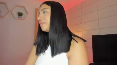 Christine  online show from November 2025 12:09:02 PM