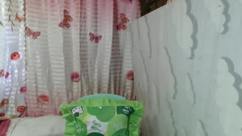 Snapshot of christine_scott chatting on February 2025 01:31:02 AM christine_scott online show from February 2025 01:31:02 AM