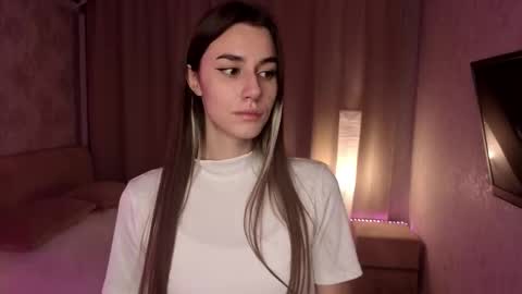 Snapshot of christinfinnie chatting on November 2025 05:06:02 PM Ellie online show from November 2025 05:06:02 PM