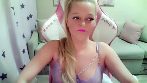 Christi online show from February 2026 01:48:02 PM