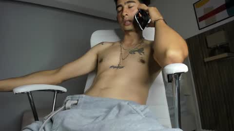Snapshot of christoper_dick chatting on February 2025 03:48:02 PM Petite Horny and chistoper dick online show from February 2025 03:48:02 PM