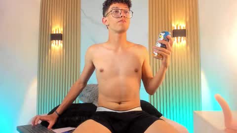 Chrisopher Hunter online show from March 2026 09:22:02 PM