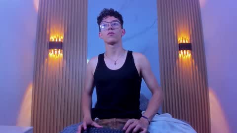 Chrisopher Hunter online show from March 2026 09:43:01 PM