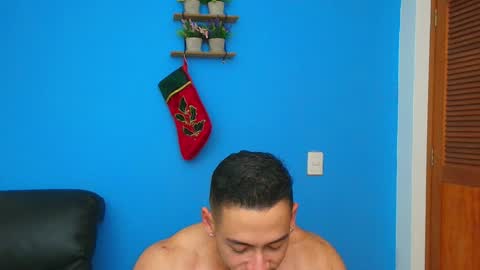 Snapshot of christopher_w chatting on December 2024 03:04:01 AM Christopher online show from December 2024 03:04:01 AM