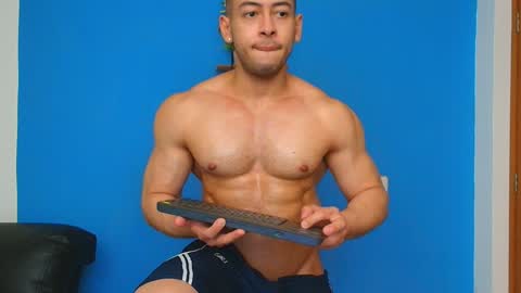 Snapshot of christopher_w chatting on January 2025 08:02:02 PM Christopher online show from January 2025 08:02:02 PM