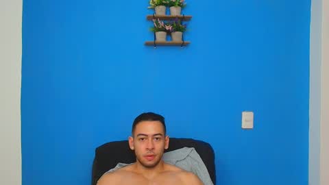 Snapshot of christopher_w chatting on February 2025 02:03:02 AM Christopher online show from February 2025 02:03:02 AM