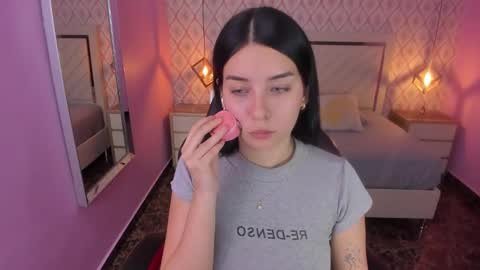 CHRISTY  online show from October 2025 07:25:02 PM