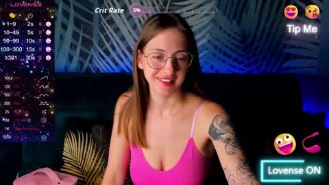 Snapshot of christycrayme chatting on September 2025 11:06:02 PM ChristyCrayme online show from September 2025 11:06:02 PM