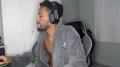 ChrisVacherx online show from December 2024 06:22:02 AM