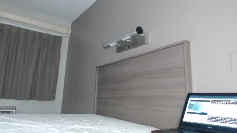 ChrisVacherx online show from January 2025 04:13:01 AM