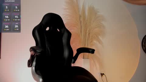 Snapshot of chrizmacgregor chatting on October 2025 11:46:02 PM chrizmacgregor online show from October 2025 11:46:02 PM