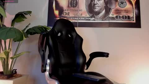 chrizmacgregor online show from April 2026 01:08:01 AM