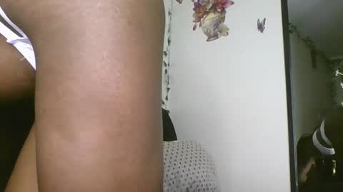 chroe22 online show from February 2026 09:22:02 PM