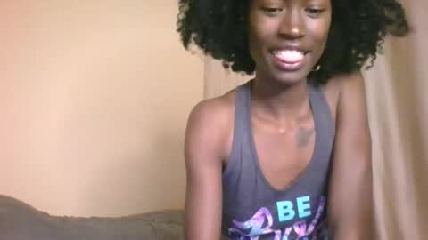 chroe22 online show from April 2026 09:09:02 PM