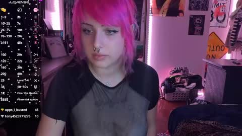 Snapshot of chromeheartzz chatting on May 2026 05:56:01 AM chromeheartzz online show from May 2026 05:56:01 AM